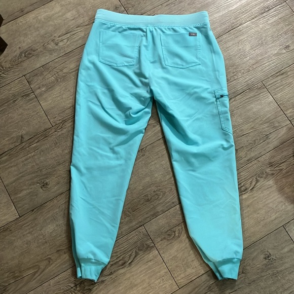 Figs Medium Zamora Bottoms in Fresh Aqua - Picture 3 of 3